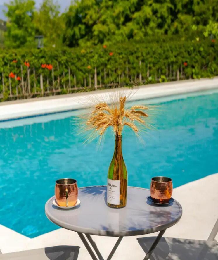 Holiday home Hillside Retreat Heated Pool & Jacuzzi With Valley Views *