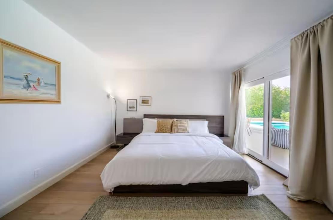 Holiday home Hillside Retreat Heated Pool & Jacuzzi With Valley Views Los Angeles