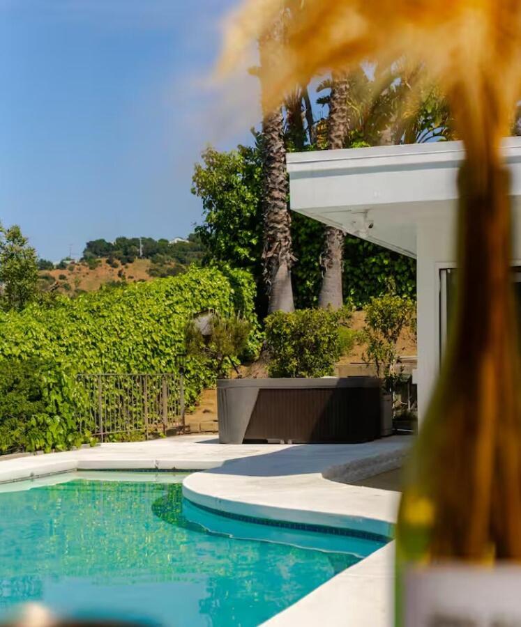Hillside Retreat Heated Pool & Jacuzzi With Valley Views Los Angeles