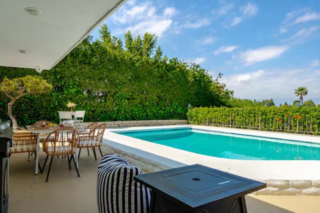 Hillside Retreat Heated Pool & Jacuzzi With Valley Views