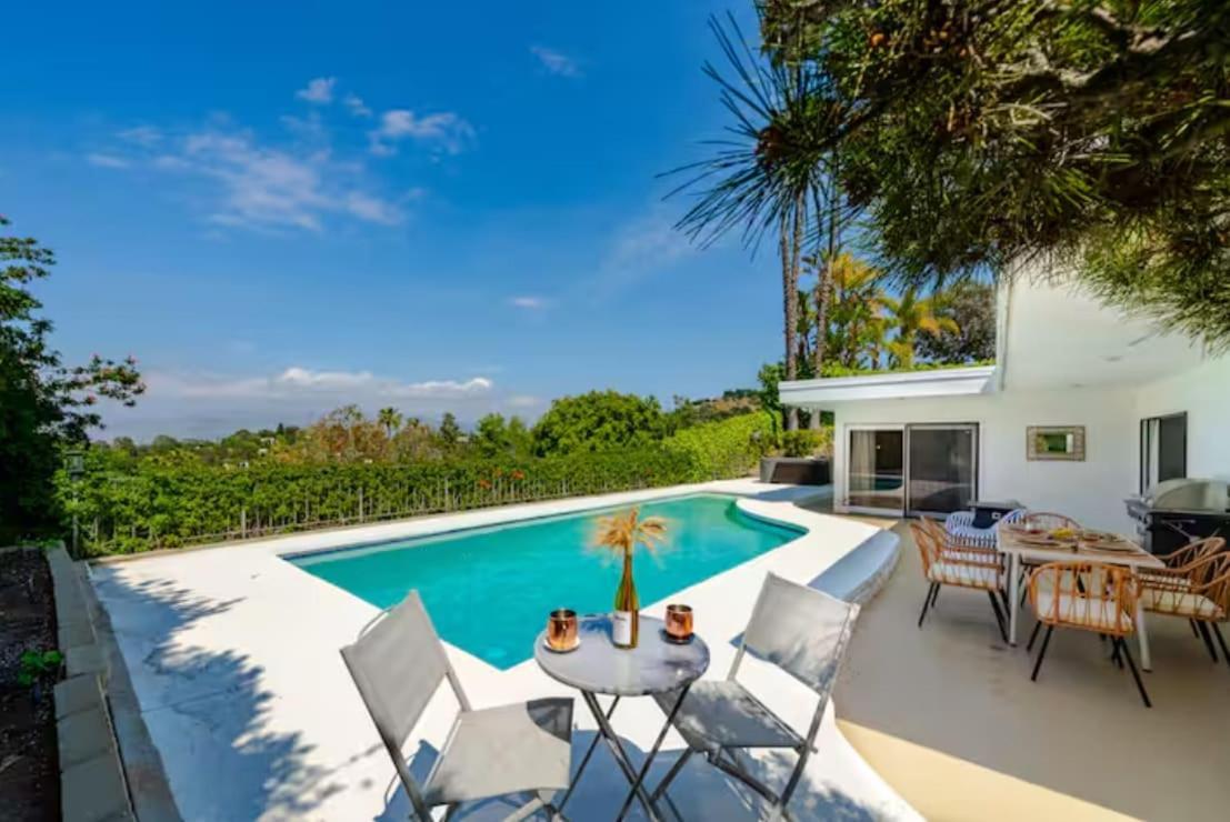 Hillside Retreat Heated Pool & Jacuzzi With Valley Views Hébergement de vacances Los Angeles